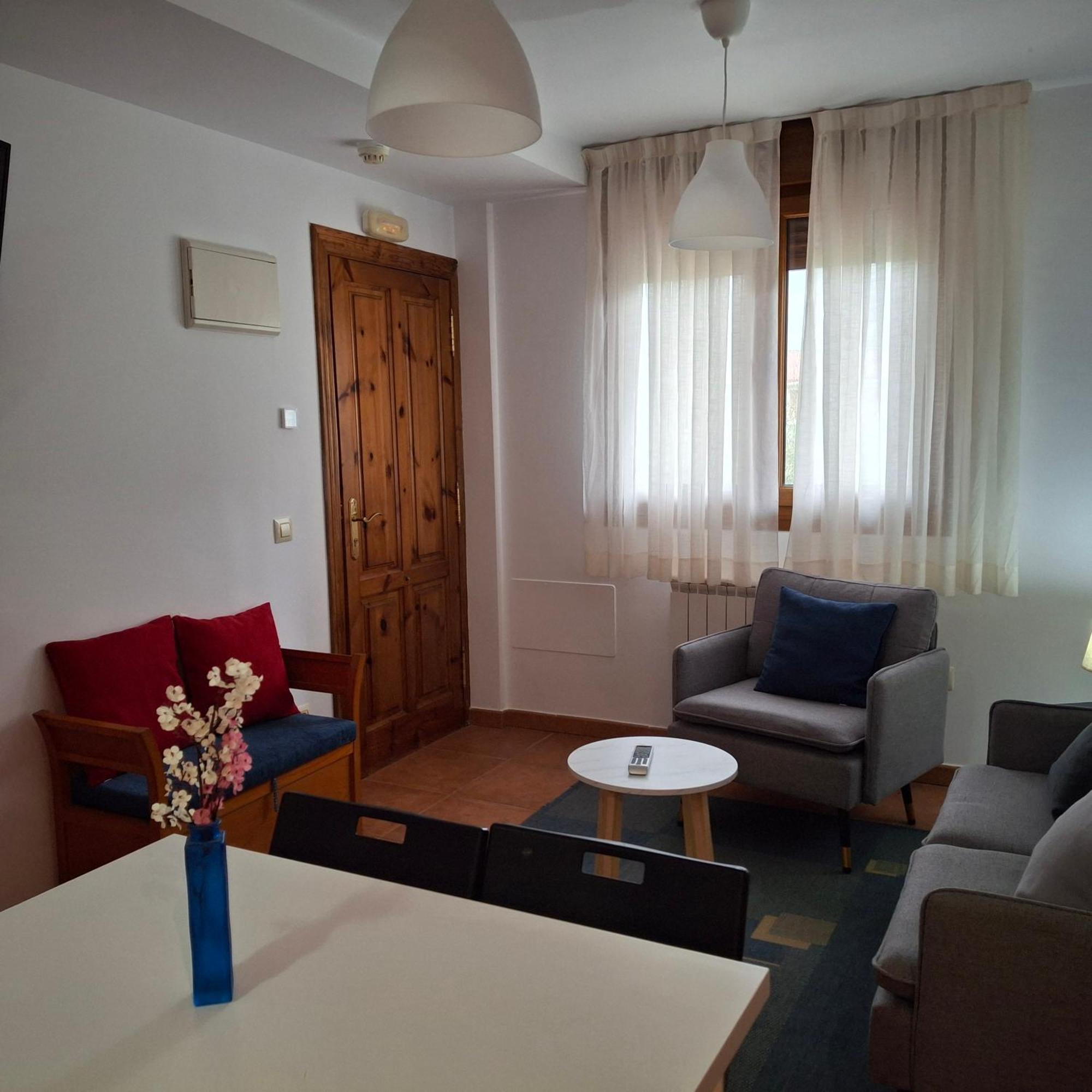 Apartamentos La Higar La Pesa Esterno foto